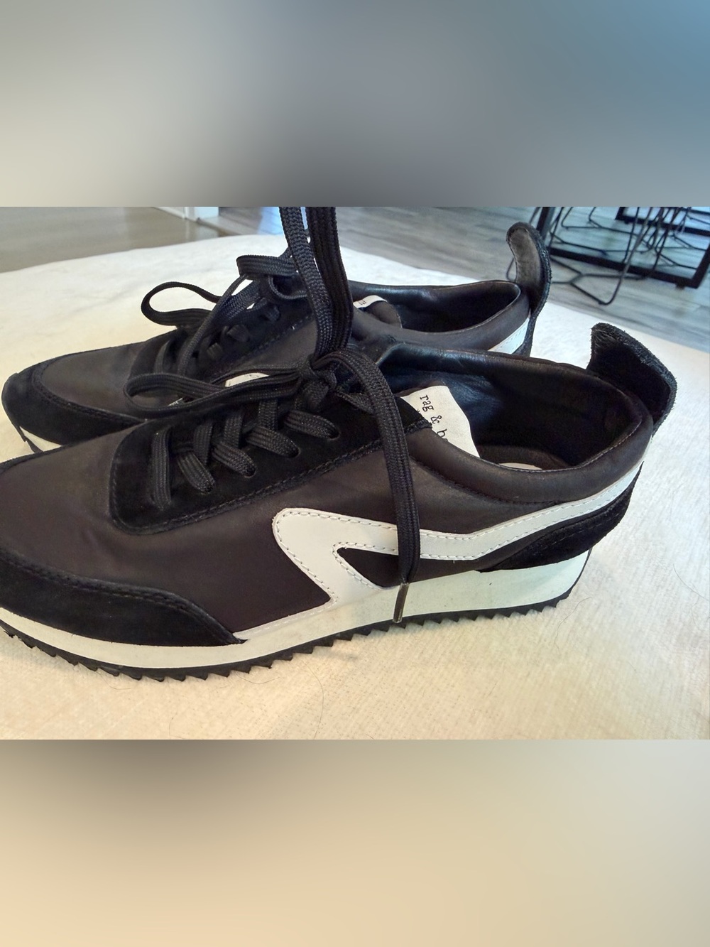 rag & bone women’s retro ultra slim runner Black Sneakers with White Side Accent